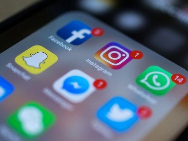 فیس بوک و اینستاگرام شما را فقیرتر می‌کنند!