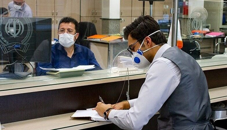 دستور وزیر بهداشت برای واکسیناسیون کارمندان بانک