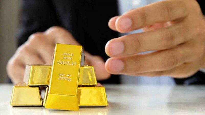 نظرسنجی: تغییر عقیده کارشناسان بازار، قیمت طلا افزایشی می شود