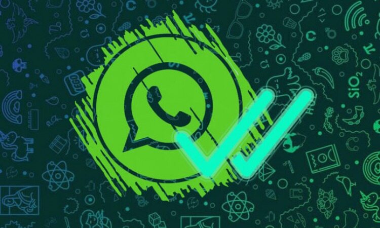 آموزش خواندن پیام‌های واتساپ بدون خوردن تیک آبی!