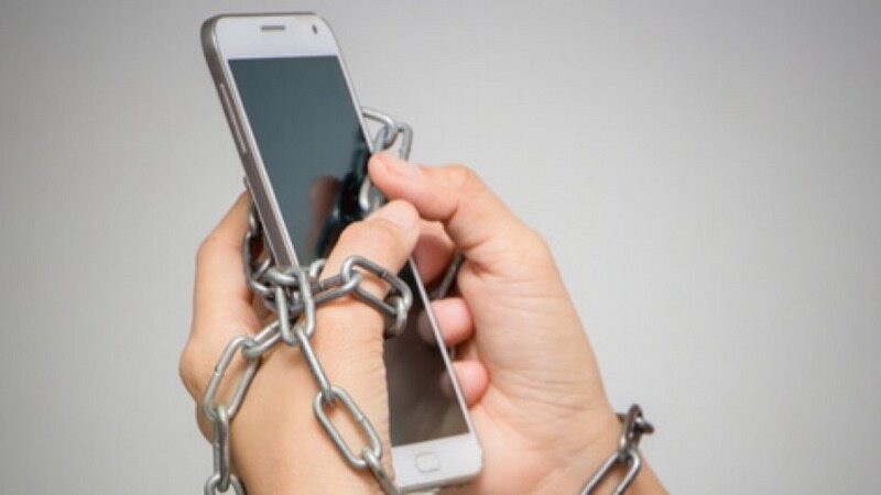 خلاصی از اعتیاد به تلفن همراه با چند راه ساده