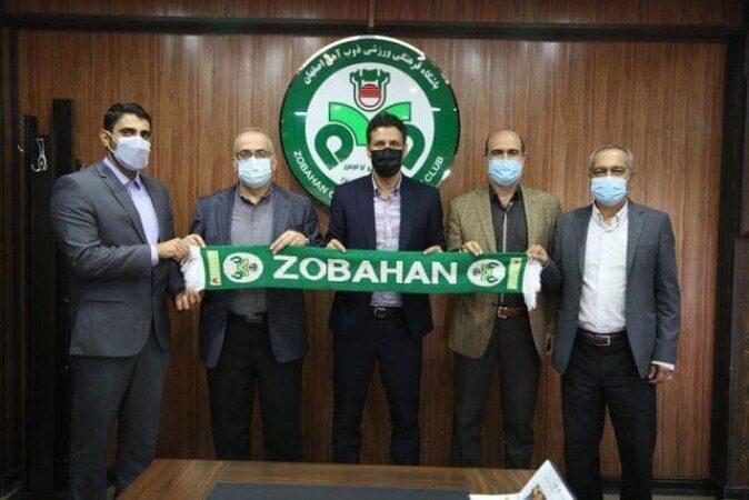 مهدی تارتار هدایت تیم فوتبال ذوب آهن را بر عهده گرفت