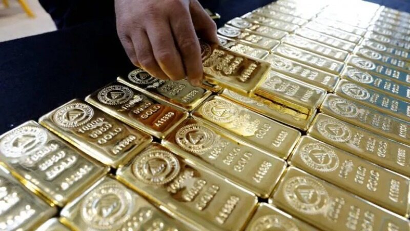 نظرسنجی: قیمت طلا به این زودی ها تغییر خاصی نخواهد کرد