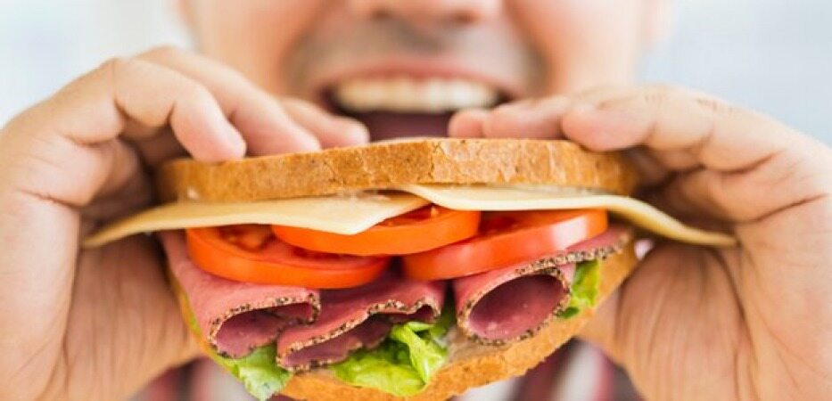  از نحوه خوردن ساندویچ شخصیت خود را بشناسید