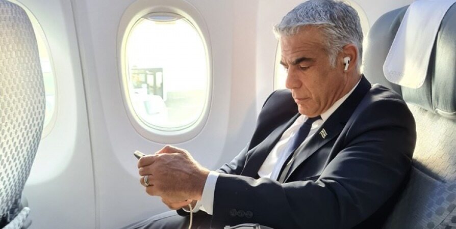 لاپید در راه واشنگتن برای بحث درباره ایران