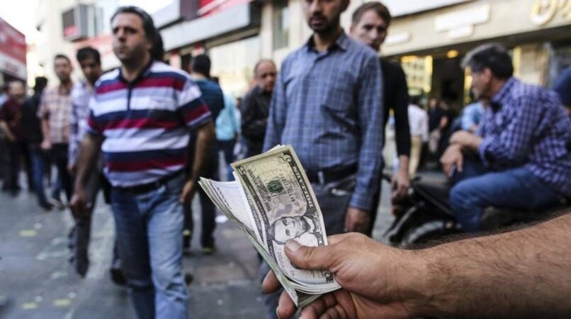  احتمالا قیمت دلار به ۴۰ هزار تومان می‌رسد