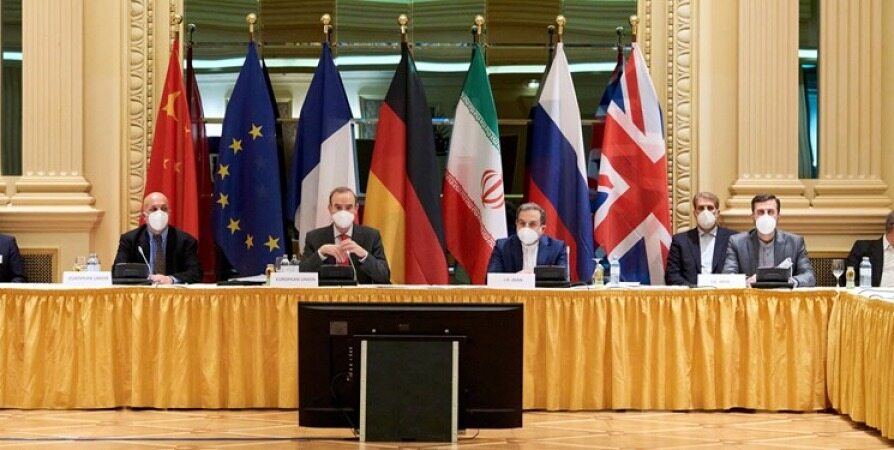 تنش‌زایی مقام‌های غربی حول برجام در آستانه سفر «انریکه مورا» به ایران