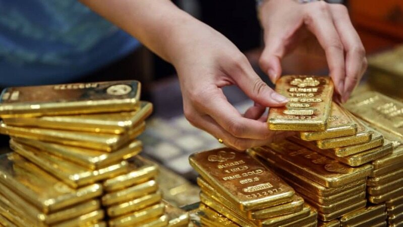ادامه روند کاهشی قیمت طلا با وارد شدن به نیمه دوم هفته