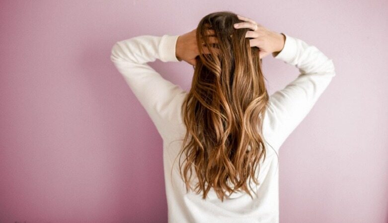 این ترفند به شما کمک می کند تا مو هایتان سریع بلند شود
