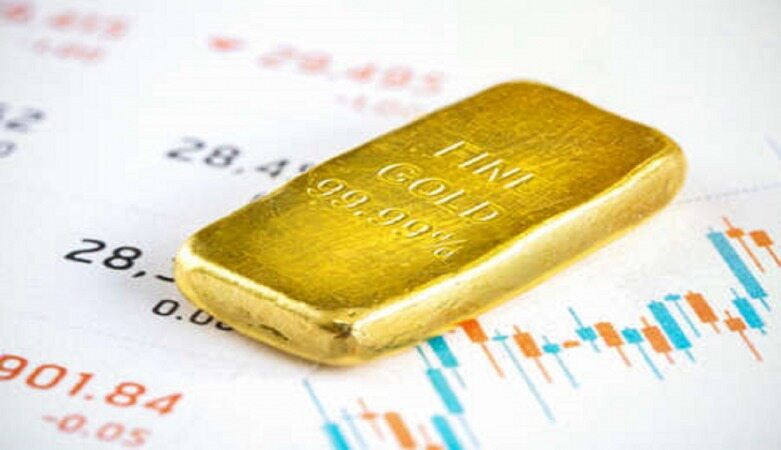 نظرسنجی: تغییر نظر کارشناسان بازار، قیمت طلا نزولی خواهد شد