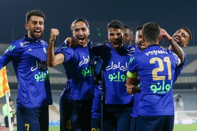 مجوز حرفه‌‎ای آبی‌‎ها صادر شد؛ استقلال هم در لیگ قهرمانان ماند