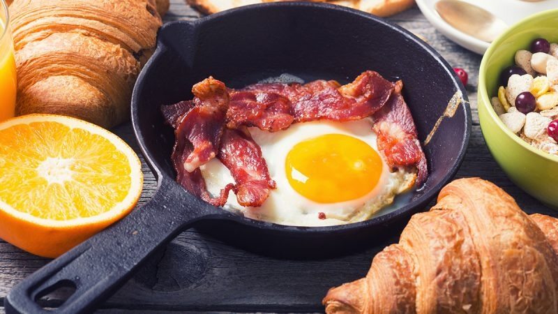 بدترین غذا برای صبحانه که سیستم ایمنی شما را ضعیف می کند