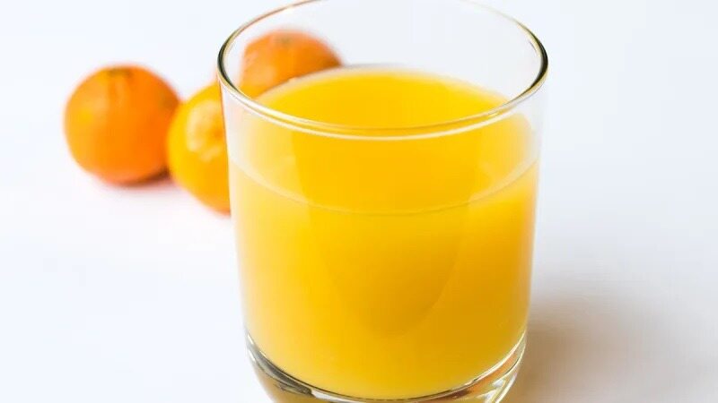عوارض نوشیدن آب پرتقال برای سلامتی که نمی دانستید