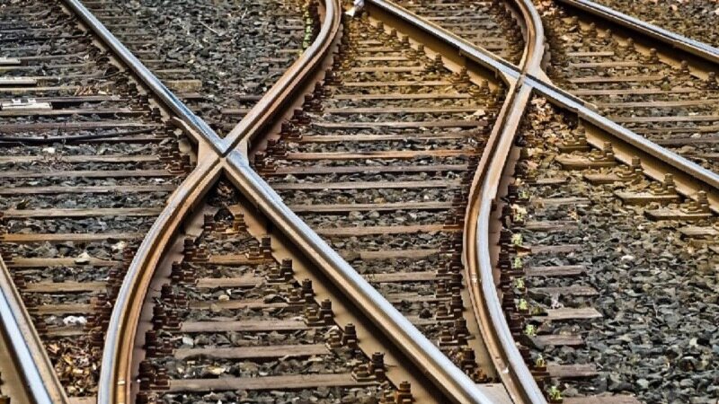 غرق شدن در بازی با تلفن همراه فاجعه آفرید + عکس