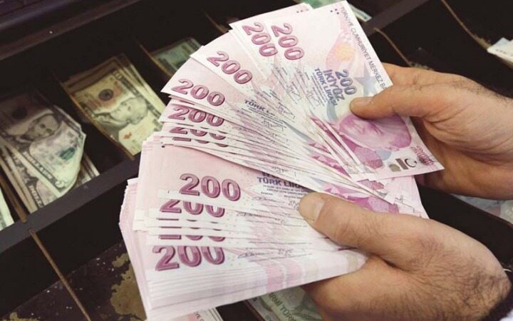 کاهش قیمت لیر ترکیه شنبه ۶ آذر