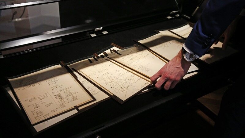 دست نوشته های اینشتین در حراجی 13 میلیون دلار فروخته شدند