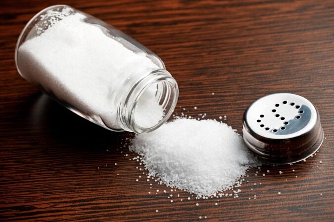 ۱۰ راه برای کاهش مصرف نمک