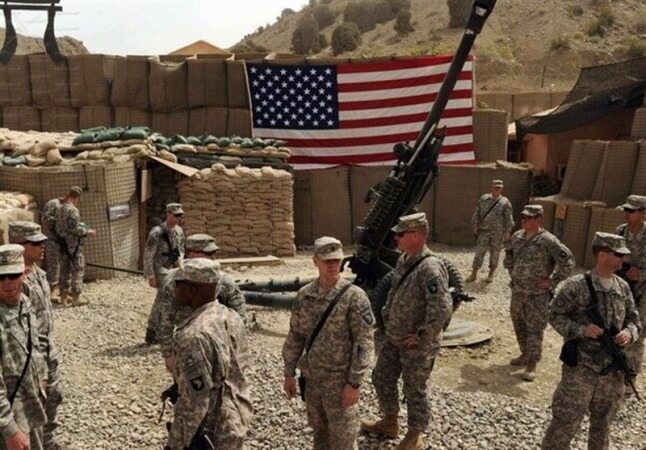 پایگاه نظامیان آمریکایی در سوریه آماج موشک قرار گرفت 