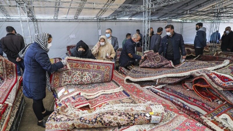حراج حضوری ۱۱۰۰ تخته فرش سازمان اموال تملیکی