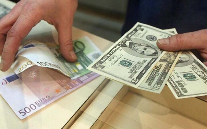  قیمت دلار و یورو در بازارهای مختلف 13 دی 1400
