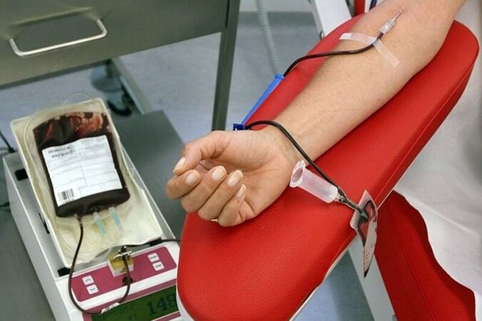 چه سنی برای اهدای خون مناسب است؟