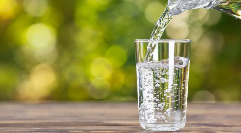 آیا بدن ما به روزی 8 لیوان آب نیاز دارد؟
