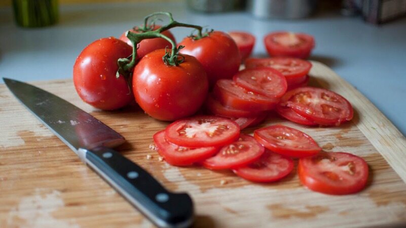 به خاطر این خواص مهم هر هفته گوجه‌فرنگی بخورید