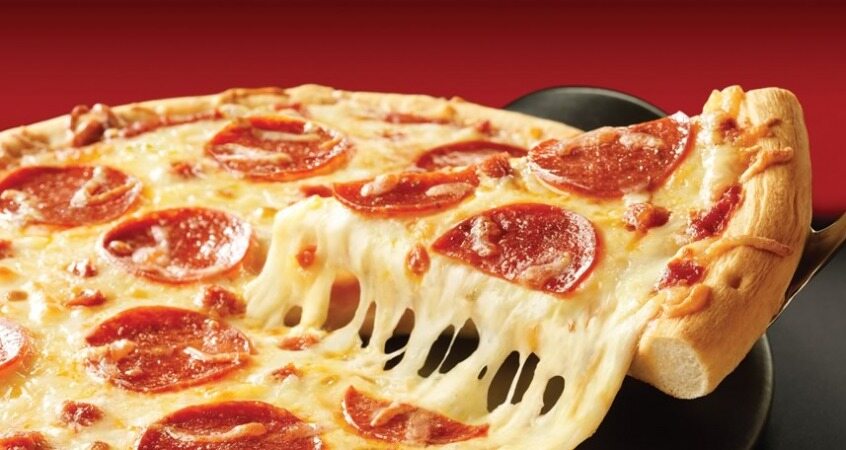 بعد از آن که پنیر پیتزا می خوریم در بدن ما چه اتفاقی می افتد؟