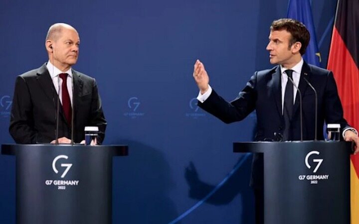 اوکراین تحت فشار فرانسه و آلمان برای اجرای توافق مینسک