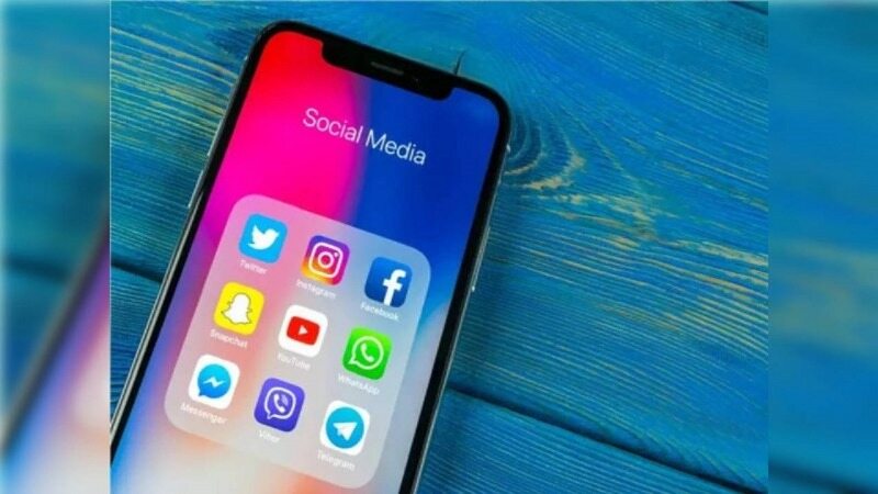 عاقبت استفاده از تلفن همراه حین شارژ