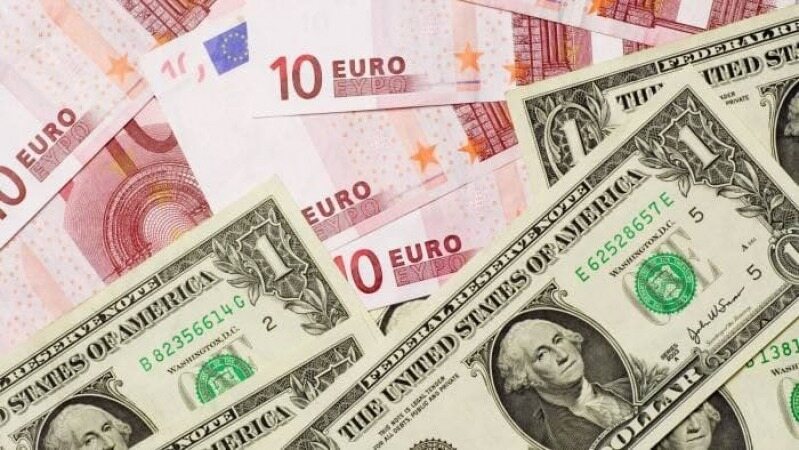 جدیدترین قیمت دلار و یورو 15 اسفند 1400