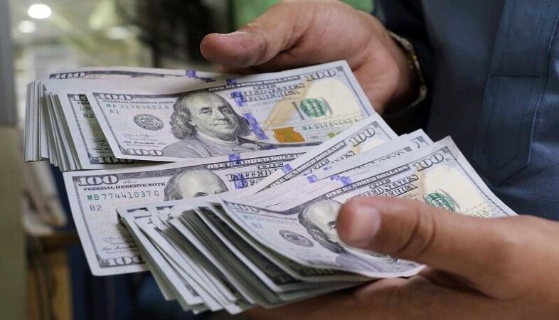 ردپای طالبان در بازار دلار ایران/ پیش‌بینی ریزش قیمت دلار در بازار