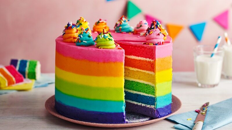 کیک رنگین کمانی