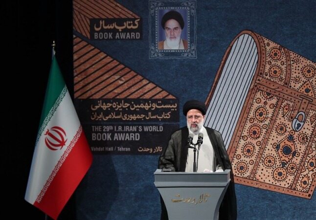 رئیسی: انتشار حقایق و مقابله با تحریف، از جلوه‌های جهاد تبیین است