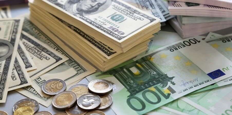 جدیدترین  قیمت دلار و یورو 4 اردیبهشت 1401