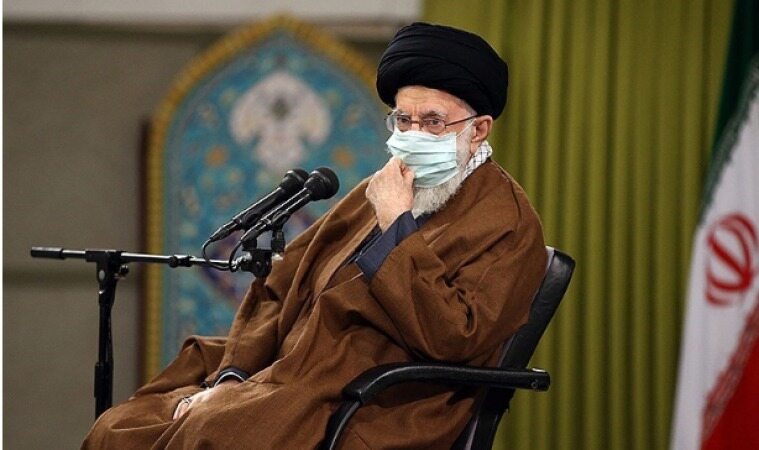 امام خامنه‌ای:آمریکا در همه چیز از بیست سال قبل ضعیف‌تر شده است