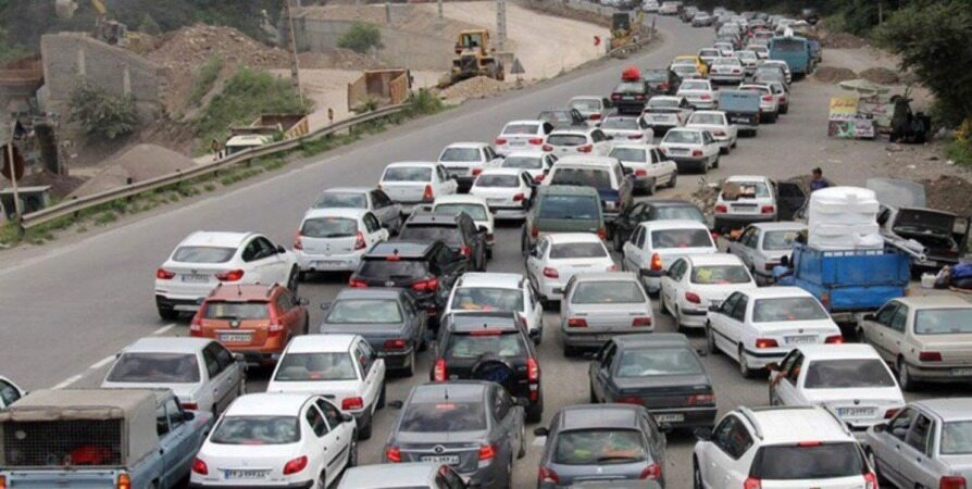 جاده چالوس همچنان یک طرفه / ترافیک پرحجم در محورهای هراز و تهران - قم