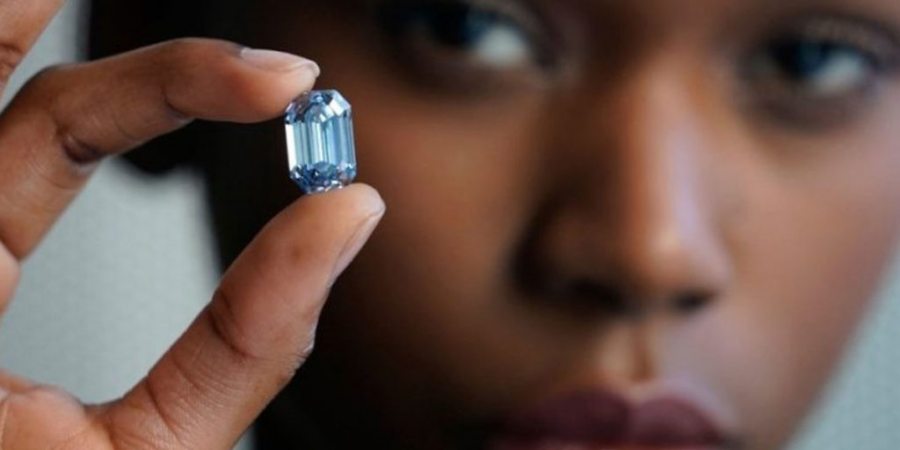 فروش بزرگ ترین الماس آبی رنگ جهان با قیمتی فوق العاده