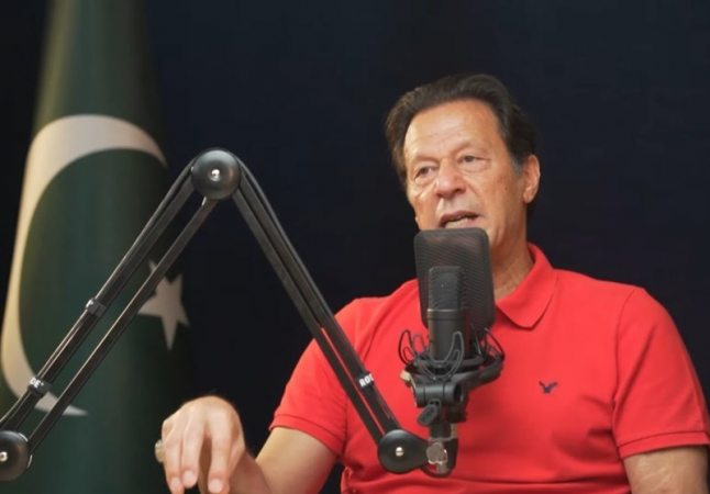 عمران خان: آمریکا می‌خواهد از پایگاه‌های پاکستان بر افغانستان نظارت داشته باشد