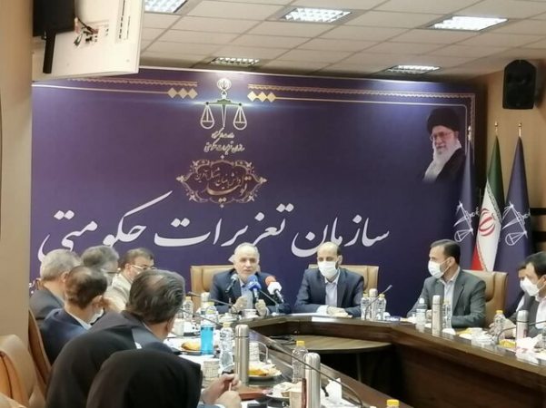 وزیر دادگستری: هیچ واحد صنفی اجازه افزایش قیمت ندارد