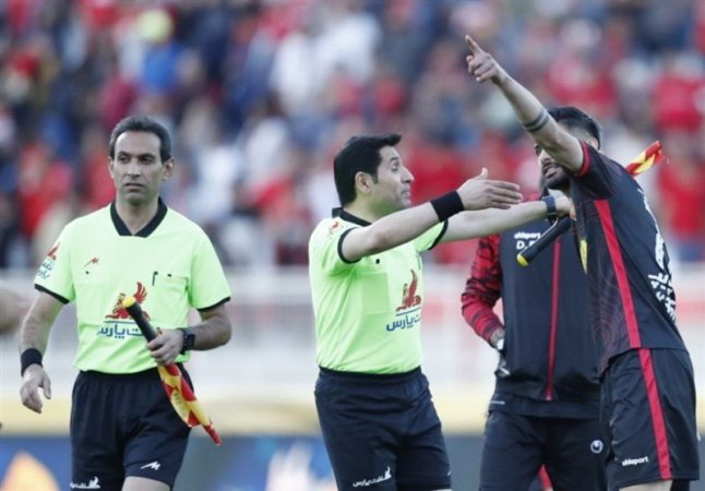 تراکتور، ۲ بازیکن پرسپولیس را دادگاهی کرد