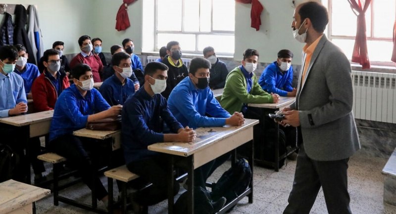 زبان فرانسه و آلمانی به کتب درسی اضافه شد