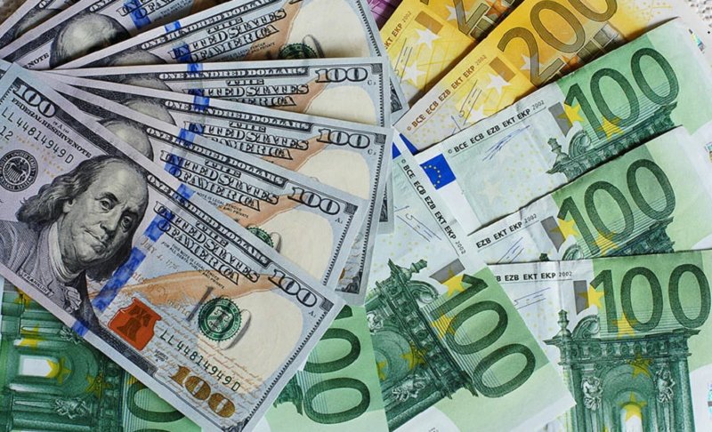 بیشترین ذخیره ارزی اسکناسی را در تاریخ کشور داریم