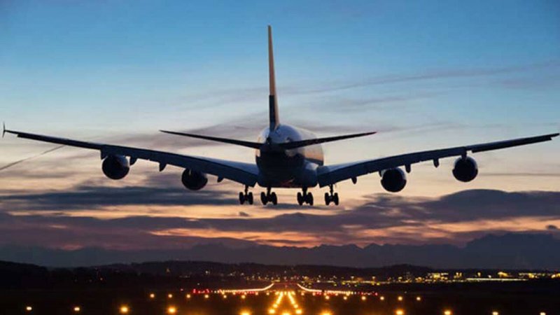 لغو سه پرواز شرکت هواپیمایی آتا به علت از کار افتادن موتور هواپیما + عکس