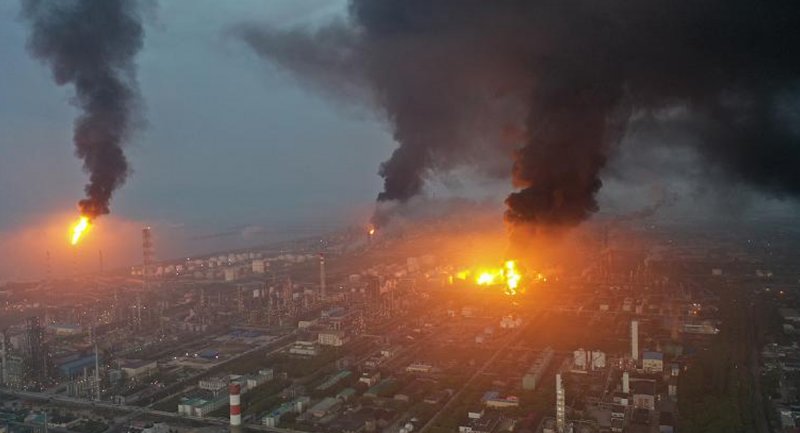 آتش‌سوزی در کارخانه تولیدات شیمیایی شانگهای جان دست کم یک نفر را گرفت