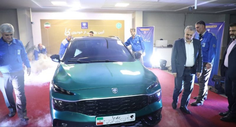 ادعای مدیرعامل ایران‌خودرو درباره خودروی ری را ! + ویدیو