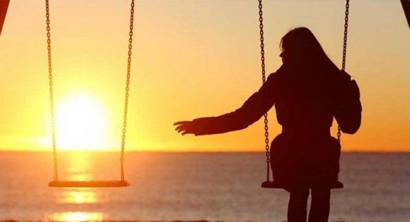 10 راهکار ساده برای فراموش کردن کسی که عاشقش بودیم 