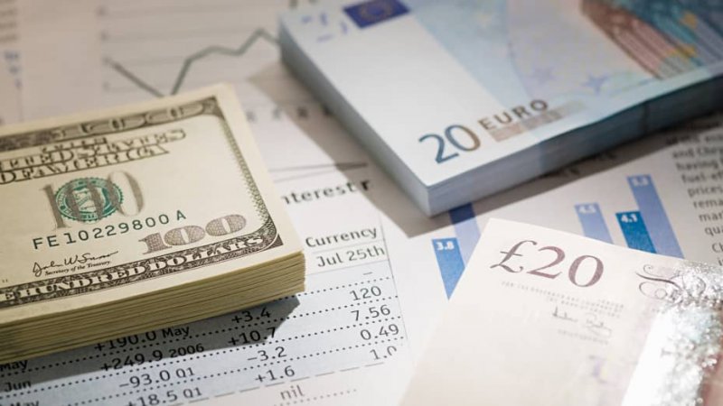 قیمت دلار و یورو در بازارهای مختلف 25 تیر 1401