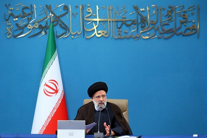 همه دستگاه‌ها موانع مسکن و اشتغال را برای تشکیل خانواده برطرف کنند
