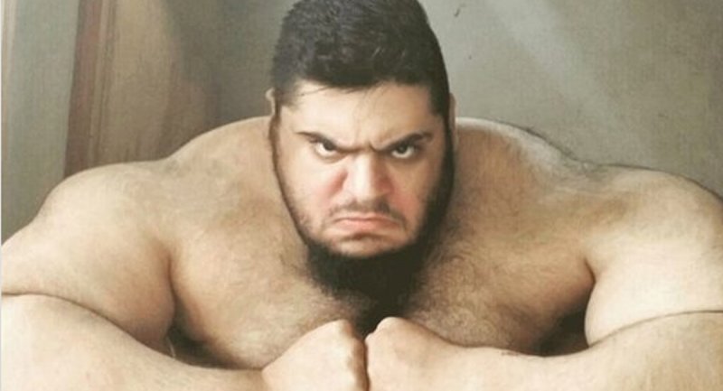 واکنش مجری تلویزیون به آبروریزی هالک ایرانی + تصویر